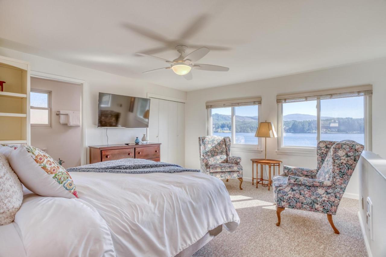 Regatta Park Lake House Lincoln City Exteriér fotografie